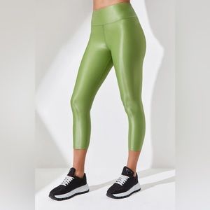 Noli Yoga Liquid 7/8 Legging Ivy Size Medium NWOT